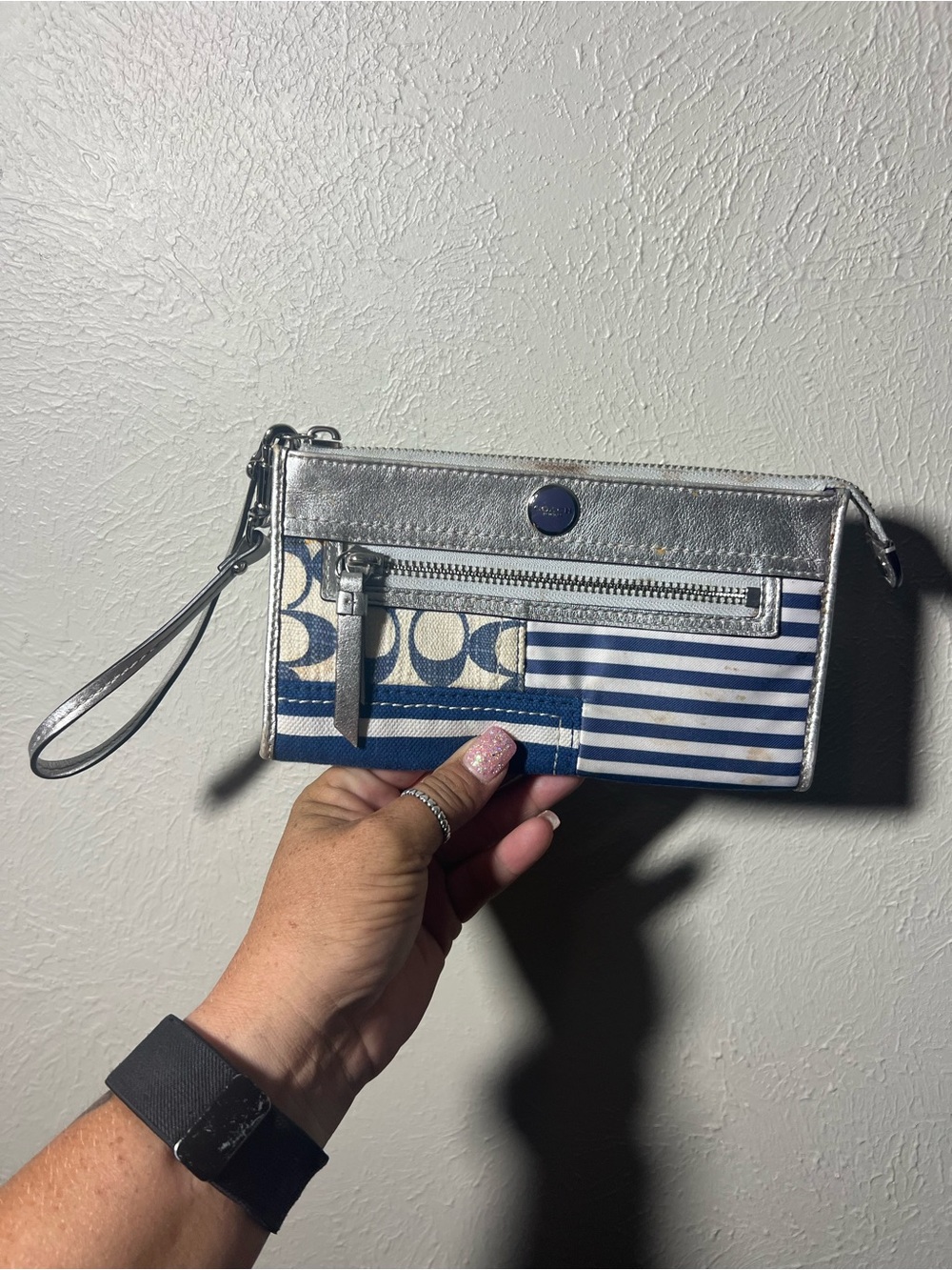 Imperfect Coach Silver Trim Navy & White Patchwork Wristlet Wallet